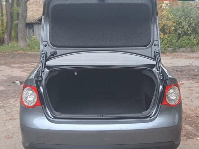 Сірий Фольксваген Джетта, об'ємом двигуна 1.98 л та пробігом 170 тис. км за 7500 $, фото 8 на Automoto.ua