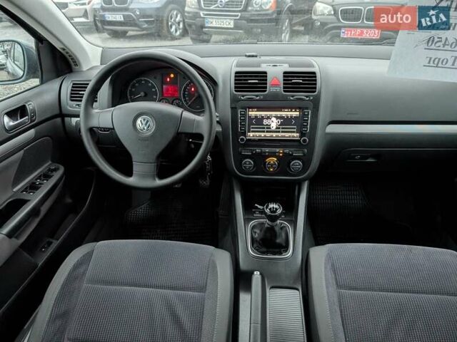 Серый Фольксваген Джетта, объемом двигателя 1.6 л и пробегом 228 тыс. км за 6450 $, фото 36 на Automoto.ua