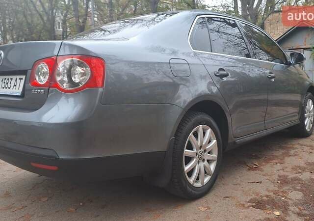Сірий Фольксваген Джетта, об'ємом двигуна 1.98 л та пробігом 170 тис. км за 7500 $, фото 1 на Automoto.ua
