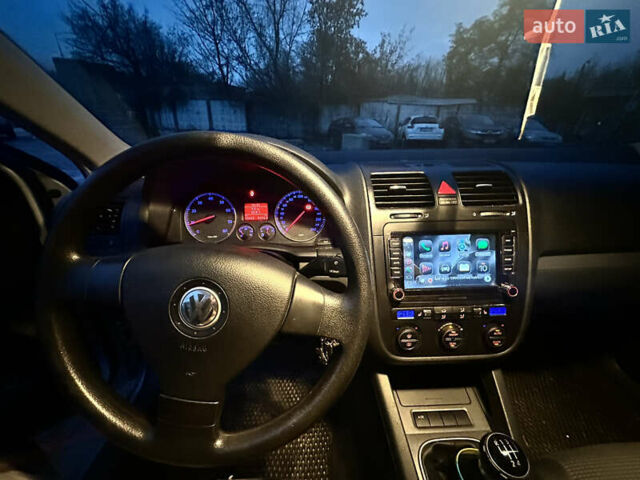 Сірий Фольксваген Джетта, об'ємом двигуна 1.6 л та пробігом 83 тис. км за 7800 $, фото 6 на Automoto.ua