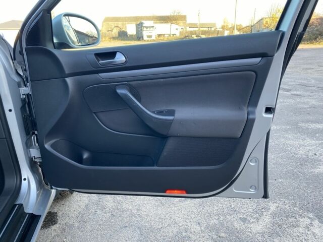 Сірий Фольксваген Джетта, об'ємом двигуна 1.9 л та пробігом 400 тис. км за 2850 $, фото 19 на Automoto.ua