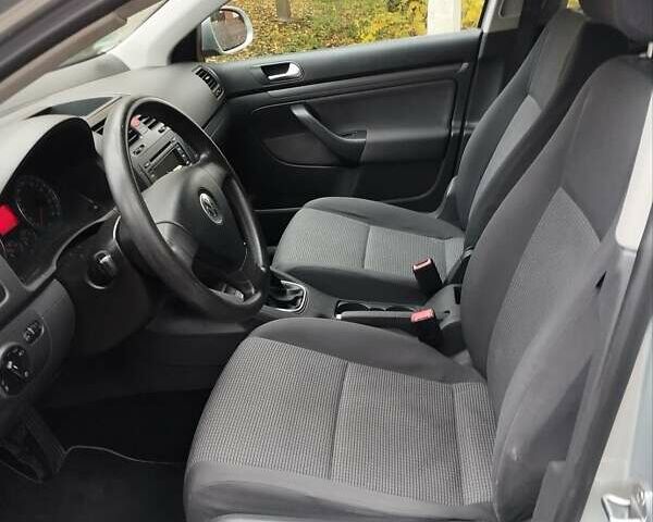 Серый Фольксваген Джетта, объемом двигателя 1.6 л и пробегом 184 тыс. км за 5899 $, фото 33 на Automoto.ua