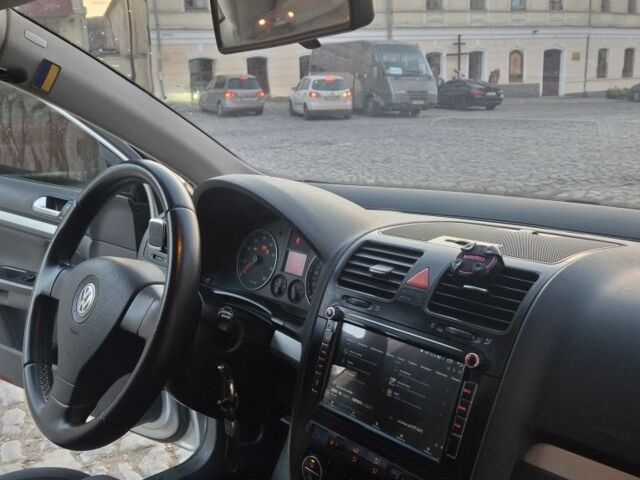 Фольксваген Джетта 2006 в Каменце-Подольском на Automoto.ua Серый Фольксваген Джетта, объемом двигателя 1.6 л и пробегом 290 тыс. км за 4799 $, фото 6 на Automoto.ua