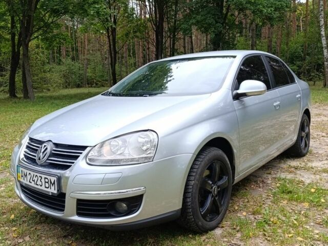 Серый Фольксваген Джетта, объемом двигателя 1.6 л и пробегом 288 тыс. км за 4700 $, фото 10 на Automoto.ua