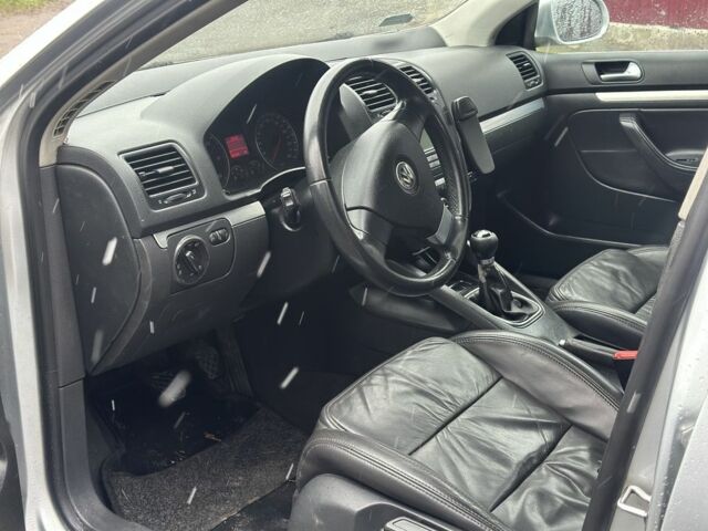 Серый Фольксваген Джетта, объемом двигателя 0 л и пробегом 321 тыс. км за 2800 $, фото 5 на Automoto.ua