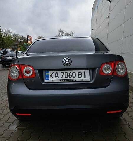 Серый Фольксваген Джетта, объемом двигателя 1.6 л и пробегом 199 тыс. км за 6700 $, фото 3 на Automoto.ua