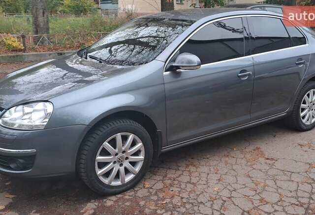 Сірий Фольксваген Джетта, об'ємом двигуна 1.98 л та пробігом 170 тис. км за 7500 $, фото 10 на Automoto.ua