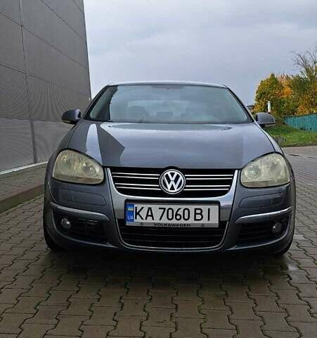 Серый Фольксваген Джетта, объемом двигателя 1.6 л и пробегом 199 тыс. км за 6700 $, фото 5 на Automoto.ua