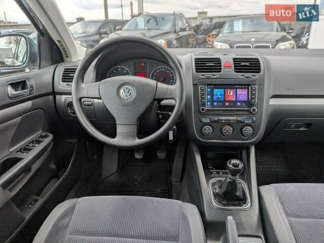 Серый Фольксваген Джетта, объемом двигателя 1.6 л и пробегом 228 тыс. км за 6450 $, фото 37 на Automoto.ua
