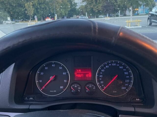 Серый Фольксваген Джетта, объемом двигателя 1.6 л и пробегом 150 тыс. км за 5500 $, фото 6 на Automoto.ua