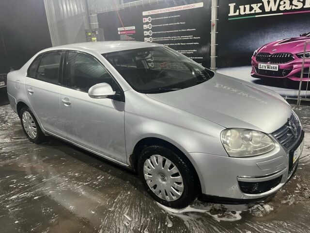 Серый Фольксваген Джетта, объемом двигателя 1.6 л и пробегом 148 тыс. км за 4100 $, фото 1 на Automoto.ua