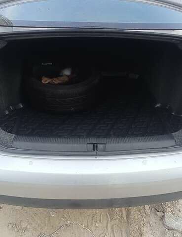 Сірий Фольксваген Джетта, об'ємом двигуна 1.6 л та пробігом 290 тис. км за 5000 $, фото 2 на Automoto.ua