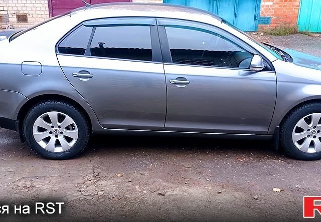 Серый Фольксваген Джетта, объемом двигателя 1.9 л и пробегом 265 тыс. км за 5800 $, фото 4 на Automoto.ua