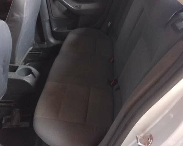 Сірий Фольксваген Джетта, об'ємом двигуна 1.6 л та пробігом 246 тис. км за 1700 $, фото 20 на Automoto.ua