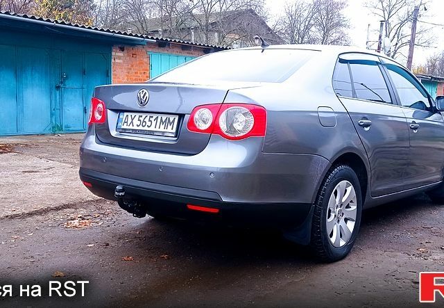 Серый Фольксваген Джетта, объемом двигателя 1.9 л и пробегом 265 тыс. км за 5800 $, фото 5 на Automoto.ua