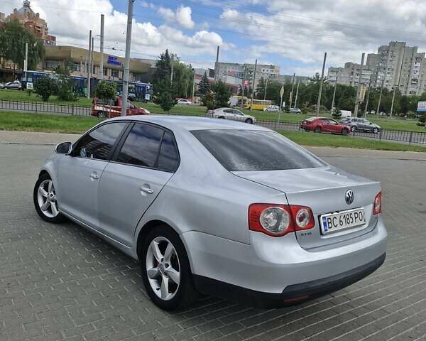 Сірий Фольксваген Джетта, об'ємом двигуна 1.9 л та пробігом 255 тис. км за 5700 $, фото 2 на Automoto.ua