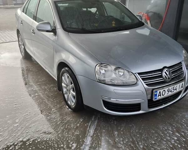Серый Фольксваген Джетта, объемом двигателя 1.9 л и пробегом 290 тыс. км за 6850 $, фото 3 на Automoto.ua