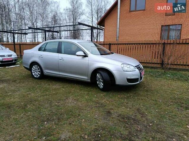 Серый Фольксваген Джетта, объемом двигателя 1.6 л и пробегом 270 тыс. км за 5899 $, фото 4 на Automoto.ua