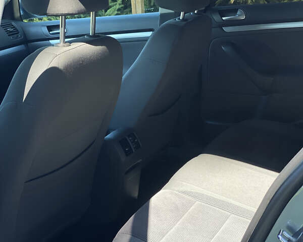 Серый Фольксваген Джетта, объемом двигателя 1.4 л и пробегом 201 тыс. км за 6350 $, фото 12 на Automoto.ua