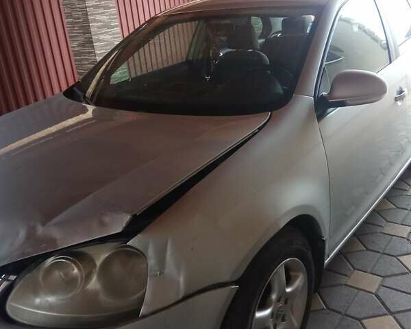 Серый Фольксваген Джетта, объемом двигателя 1.6 л и пробегом 246 тыс. км за 1700 $, фото 2 на Automoto.ua