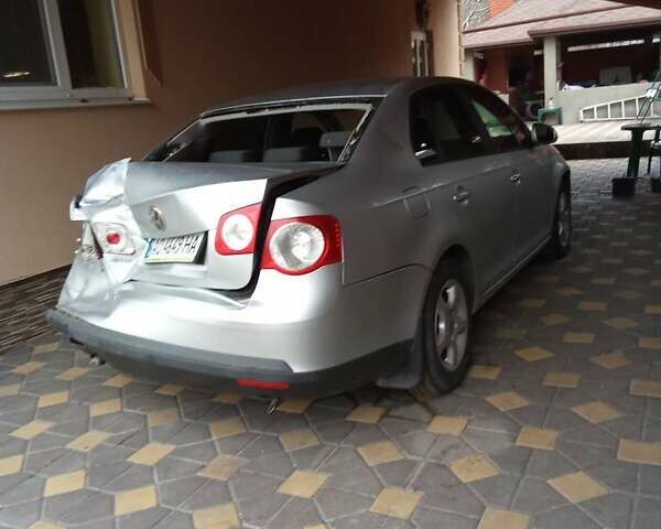 Серый Фольксваген Джетта, объемом двигателя 1.6 л и пробегом 246 тыс. км за 1700 $, фото 15 на Automoto.ua