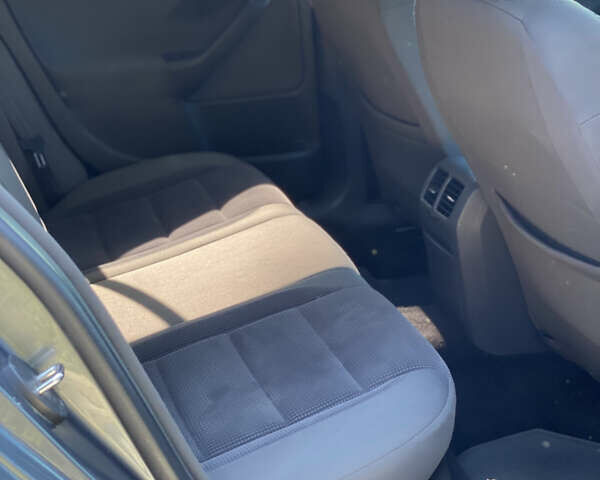 Серый Фольксваген Джетта, объемом двигателя 1.4 л и пробегом 201 тыс. км за 6350 $, фото 13 на Automoto.ua