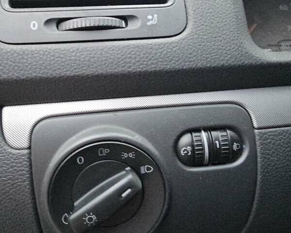 Серый Фольксваген Джетта, объемом двигателя 1.6 л и пробегом 200 тыс. км за 2500 $, фото 16 на Automoto.ua