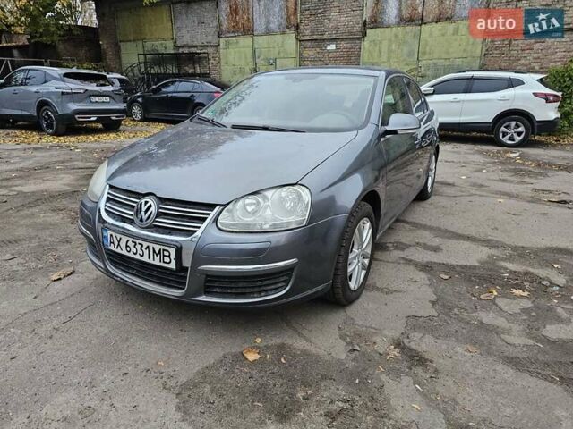 Сірий Фольксваген Джетта, об'ємом двигуна 1.6 л та пробігом 200 тис. км за 2500 $, фото 6 на Automoto.ua