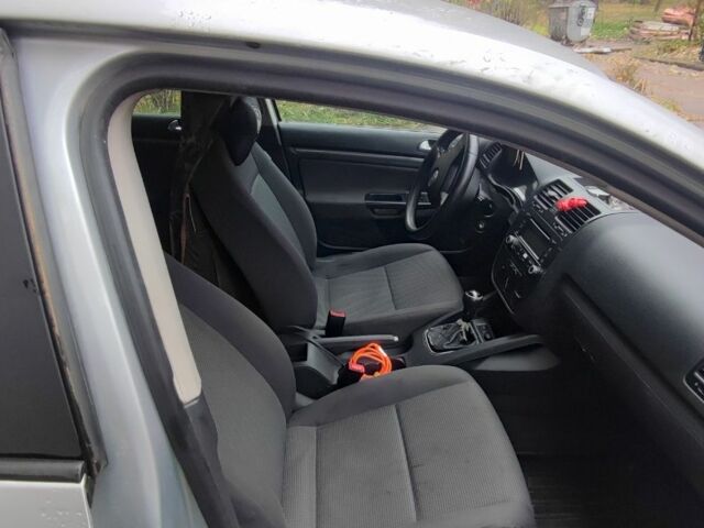 Серый Фольксваген Джетта, объемом двигателя 1 л и пробегом 440 тыс. км за 2400 $, фото 4 на Automoto.ua