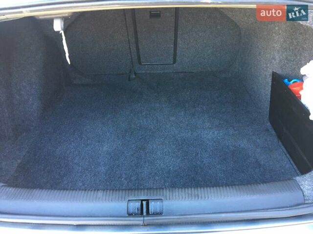 Серый Фольксваген Джетта, объемом двигателя 2 л и пробегом 282 тыс. км за 7299 $, фото 7 на Automoto.ua