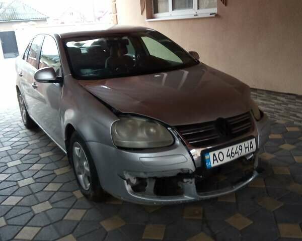 Серый Фольксваген Джетта, объемом двигателя 1.6 л и пробегом 246 тыс. км за 1700 $, фото 21 на Automoto.ua