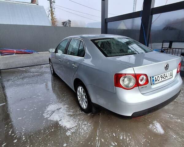 Серый Фольксваген Джетта, объемом двигателя 1.9 л и пробегом 290 тыс. км за 6850 $, фото 4 на Automoto.ua