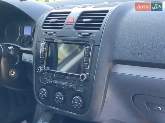 Серый Фольксваген Джетта, объемом двигателя 1.4 л и пробегом 201 тыс. км за 6350 $, фото 17 на Automoto.ua