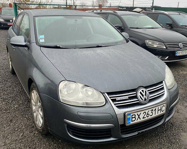 Серый Фольксваген Джетта, объемом двигателя 1.9 л и пробегом 335 тыс. км за 5800 $, фото 6 на Automoto.ua