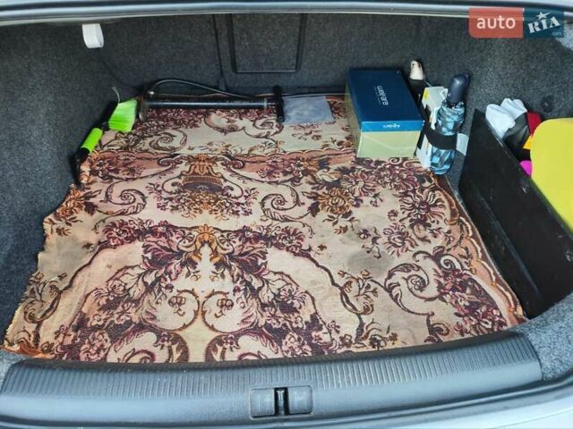 Серый Фольксваген Джетта, объемом двигателя 1.39 л и пробегом 137 тыс. км за 7300 $, фото 22 на Automoto.ua