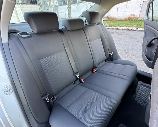 Серый Фольксваген Джетта, объемом двигателя 1.6 л и пробегом 309 тыс. км за 4999 $, фото 32 на Automoto.ua