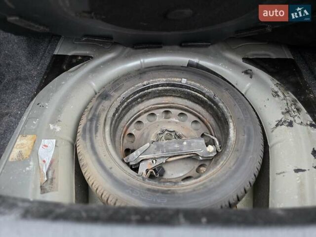 Серый Фольксваген Джетта, объемом двигателя 1.9 л и пробегом 360 тыс. км за 5900 $, фото 7 на Automoto.ua