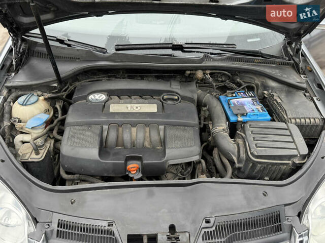 Серый Фольксваген Джетта, объемом двигателя 1.6 л и пробегом 210 тыс. км за 6100 $, фото 40 на Automoto.ua