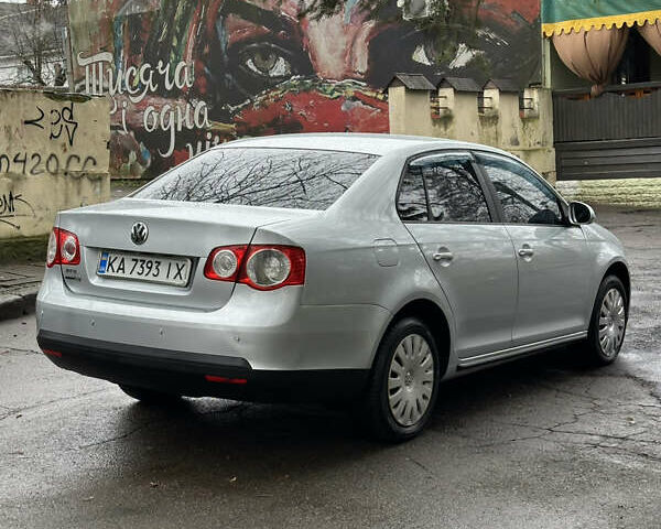 Сірий Фольксваген Джетта, об'ємом двигуна 1.6 л та пробігом 171 тис. км за 5900 $, фото 6 на Automoto.ua