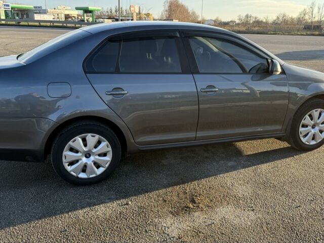 Сірий Фольксваген Джетта, об'ємом двигуна 1.6 л та пробігом 282 тис. км за 5900 $, фото 4 на Automoto.ua