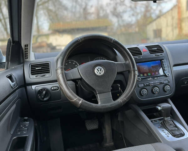 Серый Фольксваген Джетта, объемом двигателя 1.6 л и пробегом 309 тыс. км за 4999 $, фото 21 на Automoto.ua