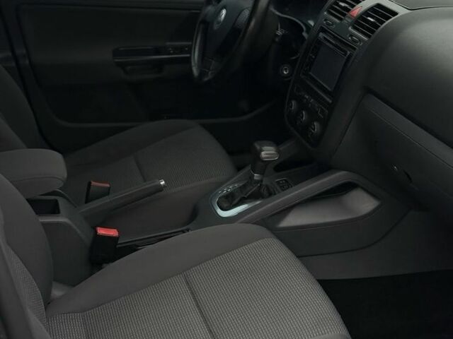 Серый Фольксваген Джетта, объемом двигателя 1.6 л и пробегом 240 тыс. км за 7300 $, фото 13 на Automoto.ua