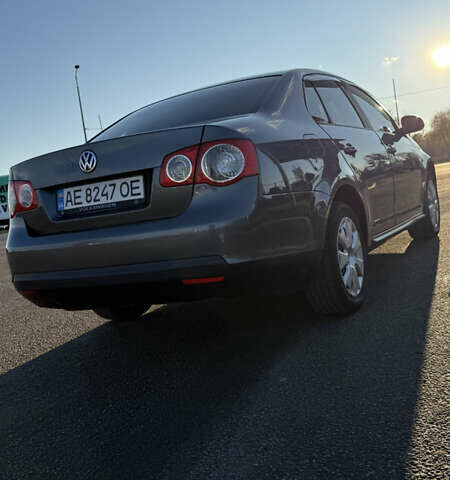 Сірий Фольксваген Джетта, об'ємом двигуна 1.6 л та пробігом 282 тис. км за 5900 $, фото 8 на Automoto.ua