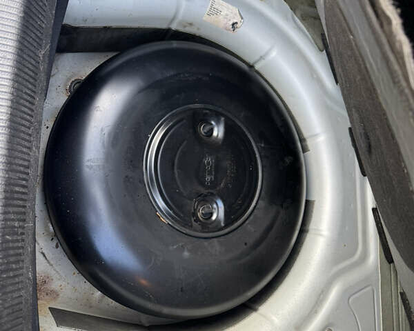 Серый Фольксваген Джетта, объемом двигателя 1.6 л и пробегом 309 тыс. км за 4999 $, фото 46 на Automoto.ua