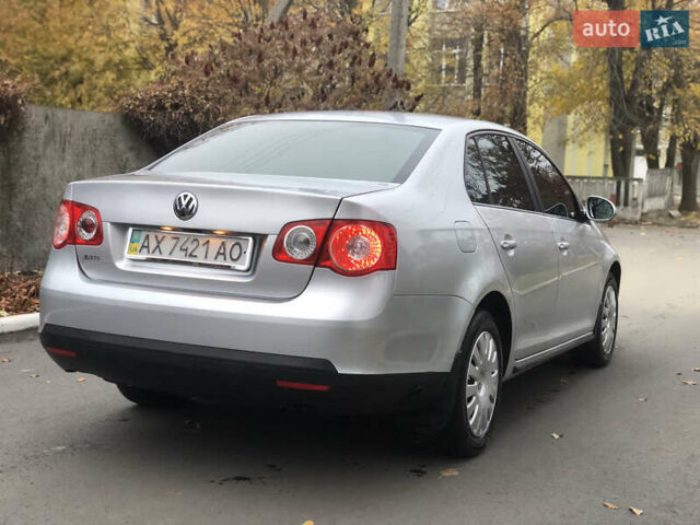 Серый Фольксваген Джетта, объемом двигателя 1.6 л и пробегом 250 тыс. км за 6400 $, фото 8 на Automoto.ua