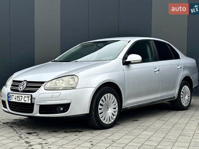 Серый Фольксваген Джетта, объемом двигателя 1.6 л и пробегом 312 тыс. км за 4999 $, фото 6 на Automoto.ua