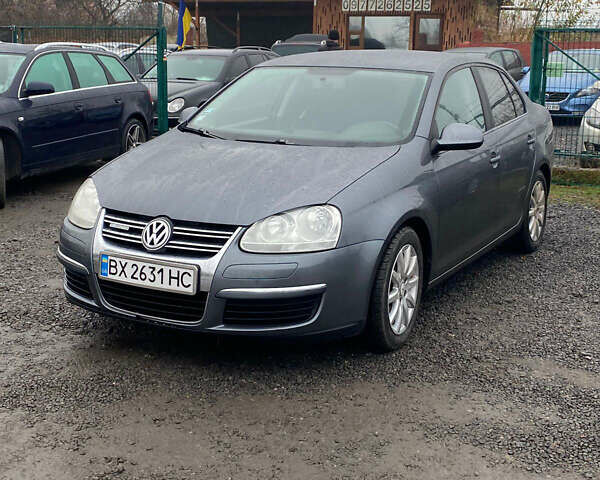 Серый Фольксваген Джетта, объемом двигателя 1.9 л и пробегом 335 тыс. км за 5800 $, фото 2 на Automoto.ua