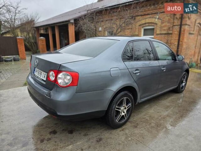 Серый Фольксваген Джетта, объемом двигателя 1.9 л и пробегом 360 тыс. км за 5500 $, фото 13 на Automoto.ua