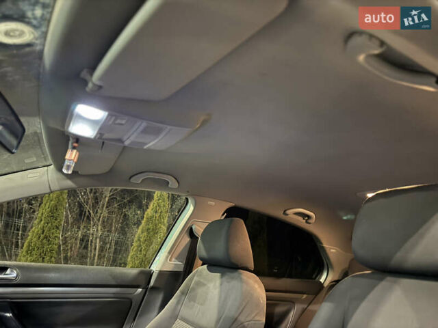 Сірий Фольксваген Джетта, об'ємом двигуна 1.6 л та пробігом 300 тис. км за 5100 $, фото 12 на Automoto.ua