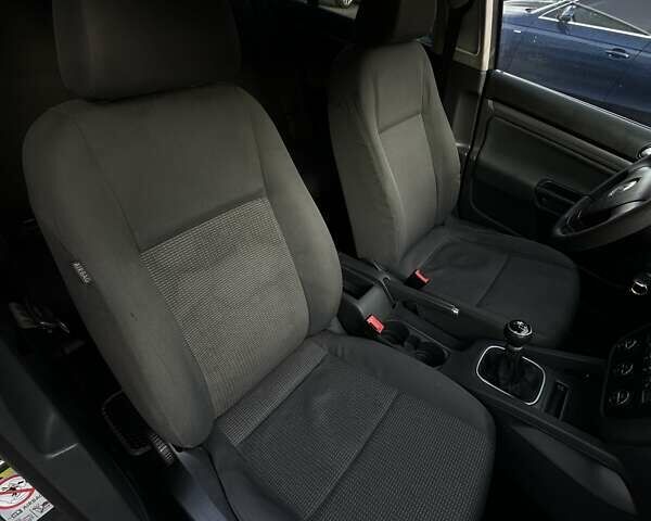 Серый Фольксваген Джетта, объемом двигателя 1.6 л и пробегом 245 тыс. км за 6500 $, фото 22 на Automoto.ua